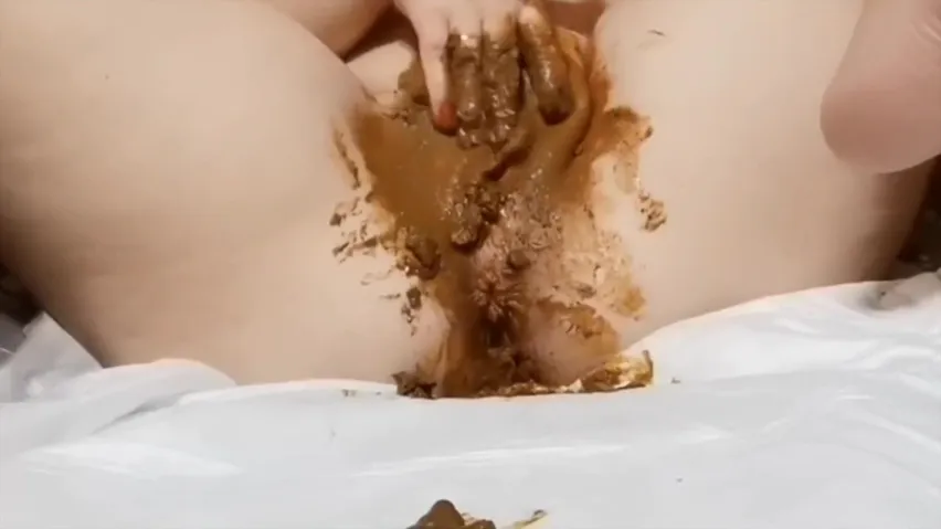 852px x 479px - Chubby scat fetish wife puts inside her pussy fresh shit xxx porn video |  Pervert Tube