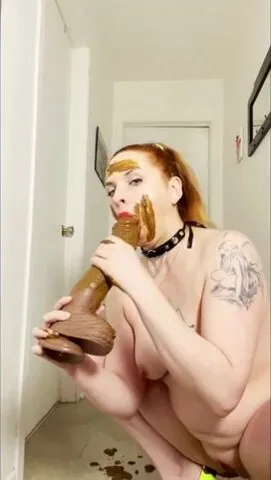 Redhead Scat Porn - Scat dildo play and shit smearing redhead xxx | Pervert Tube