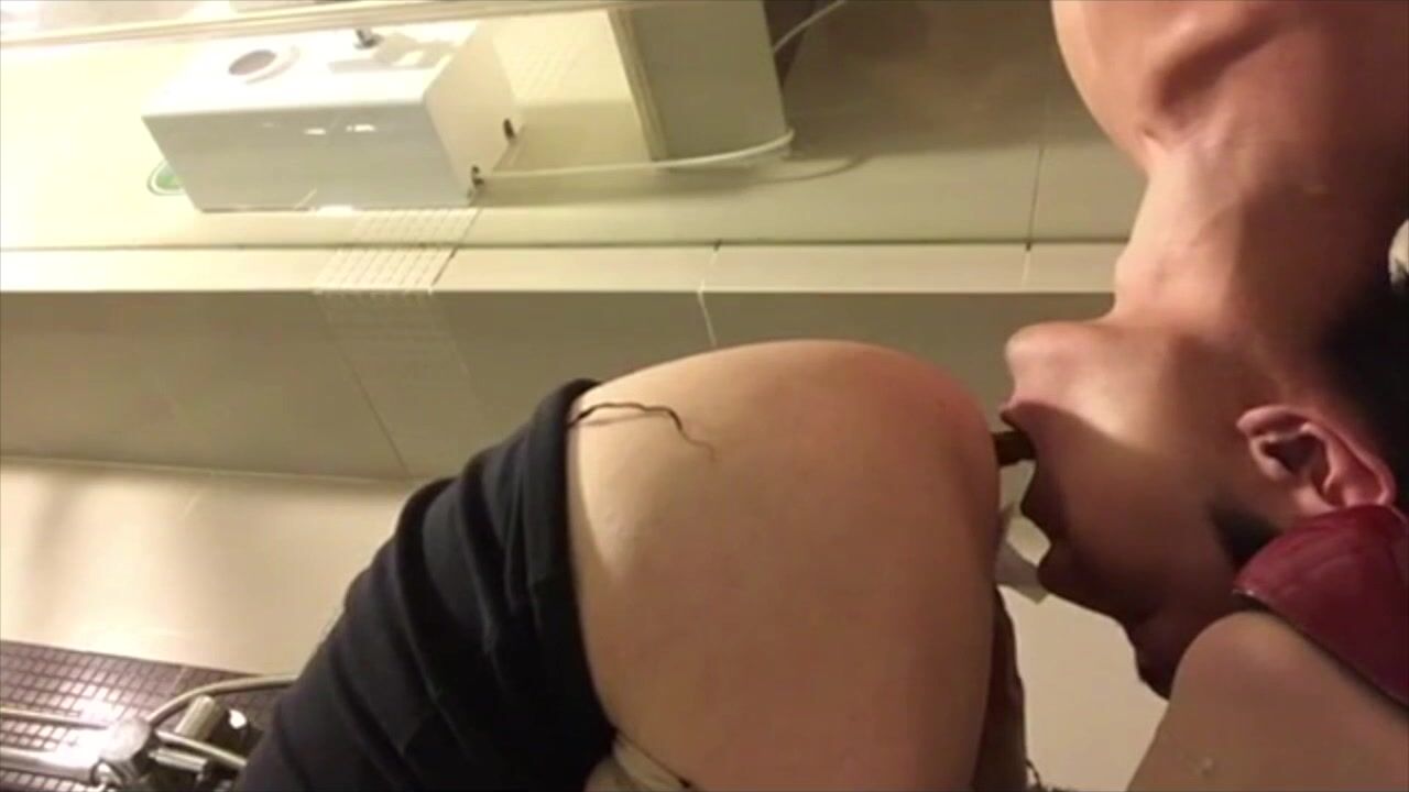 Chinese femdom scat feeding her toilet slave - PervertTube.com